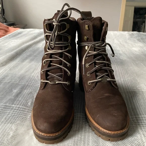 Timberland Women's Dark Brown Lace-Up Boots - Picture 8 of 10